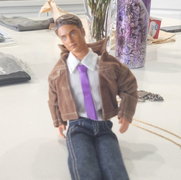 ALREADY SOLD Vintage 90210 Brenda and Brandon Walsh Barbies - Picture 2 of 7